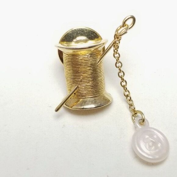 Vintage Avon Spool of Thread and Needle Shape Pin, Gold Tone Brooch, Estate - Picture 1 of 5